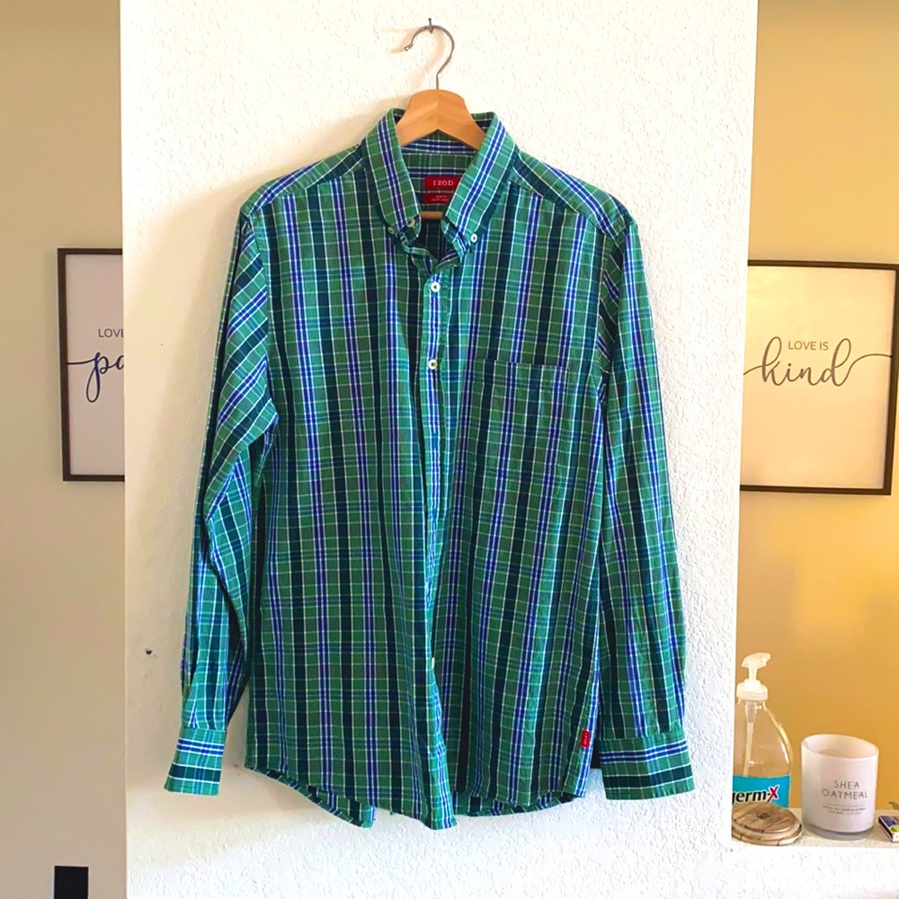 Medium IZOD plaid dress shirt. Green and blue. Vintage and perfect condition.